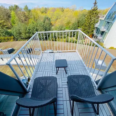 Sea & Sunset View In 公寓