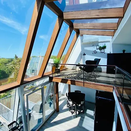 Sea & Sunset View In 公寓 *