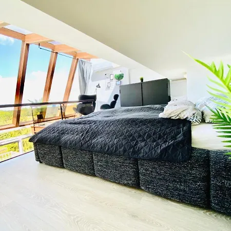 公寓 Sea & Sunset View In *